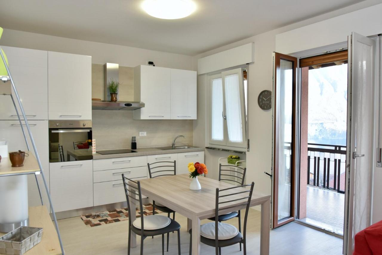 Casa Sissi Lägenhet Riva di Solto Exteriör bild